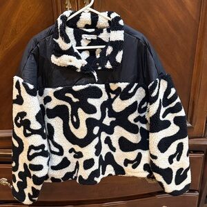 Grayson Threads Black & White Sherpa Pullover Jacket